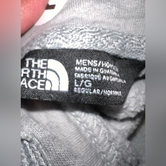 The North Face Heather Gray Pullover Hoodie Sweatshirt | Fall | Cozy | Cotton - Picture 8 of 8